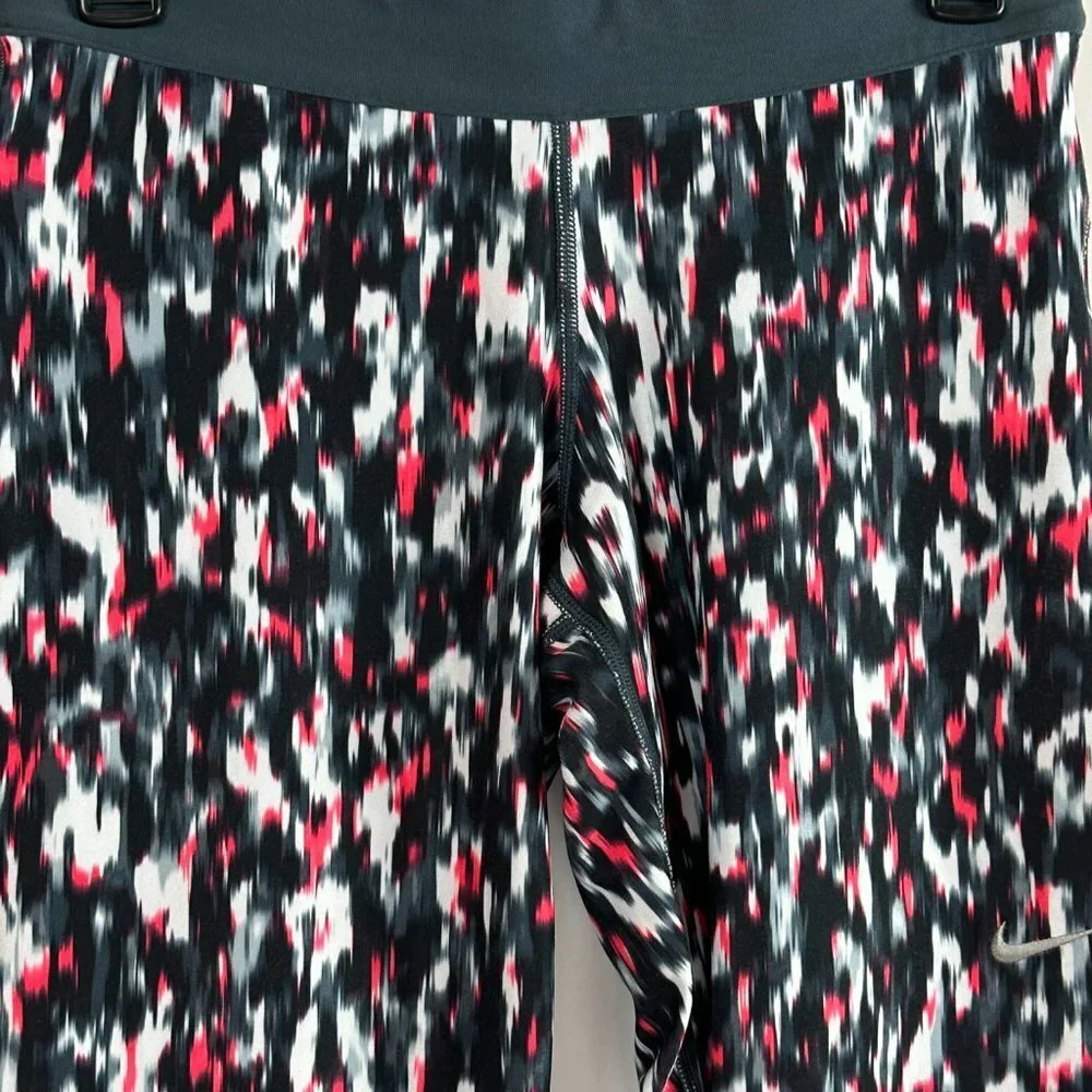NIKE Womens Dri Fit Capri Crop Leggings Multicolor Size M